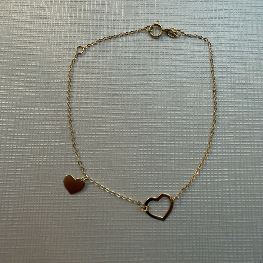14K Yellow Gold Heart Charm Bracelet